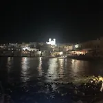 Sea & Sun Paros ホテル *