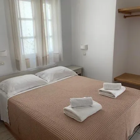 Sea & Sun Paros Hotel *