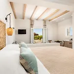 Sea & Sun Paros Hotel