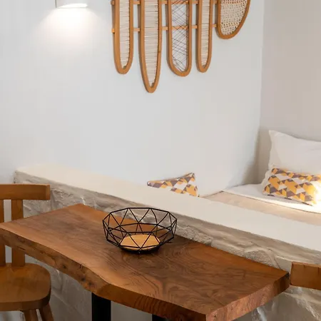 Sea & Sun Paros ناوسا